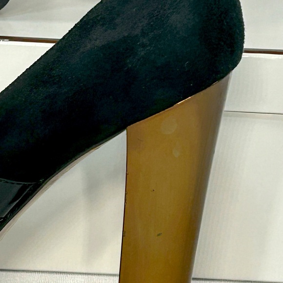 Women’s Coach Davine Platform Black Suede with Gold Heel Size 8 Great Condition! - Picture 14 of 16